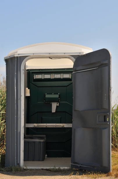 Best Wedding porta potty rental  in Cherryvale, KS